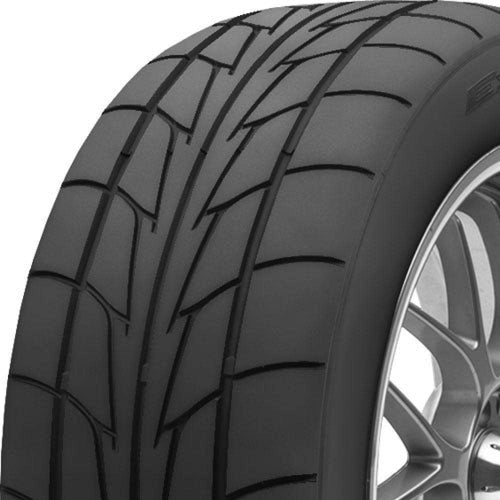 315/35ZR17 Nitto NT555R 102V