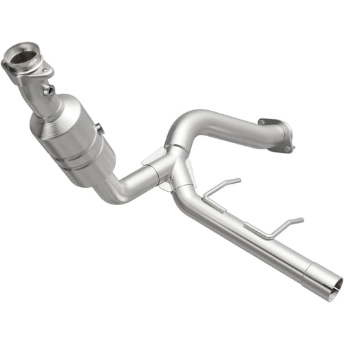 MagnaFlow 52418 Catalytic Converter: OEM Grade, Direct-Fit, For 2009-2010 Ford F-150, For 2009-2014 Ford Expedition (EPA Compliant)