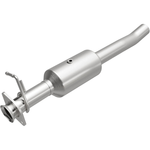 Catalytic Converter MagnaFlow 280445: OEM Grade, Direct Fit, Compatible with 2016-2019 Ford F-750, 2016-2019 Ford F-650 (Federal/EPA Compliant)