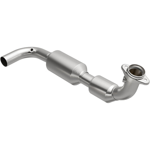 Catalytic Converter MagnaFlow 280007: OEM Grade, Direct Fit, Compatible with 2000-2003 Ford F-150 and 2004 Ford F-150 Heritage (Federal/EPA Compliant)