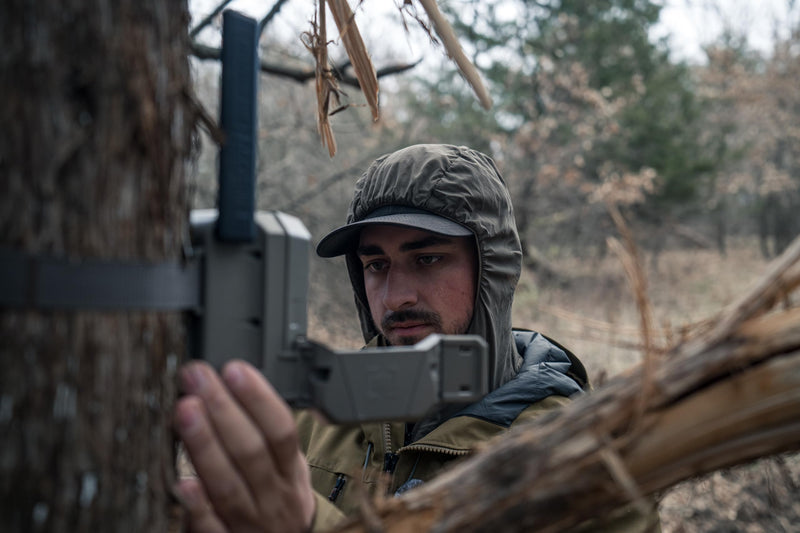 Moultrie 2 Pro Edge Cellular Trail Camera - Auto Connect Nationwide 4G LTE - On Demand 40MP Photo - 1440P Video with HD Audio - Ai False Trigger Elimination - 100 Ft Detection Range - No-Glow Flash