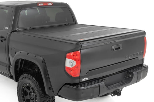 Toyota Tundra Hard Tri-Fold Rough Country Low Profile Tonneau Truck Bed Cover (2007-2021) - Low-Profile Aluminum Truck Bed Cover, Fits 5'7 Bed