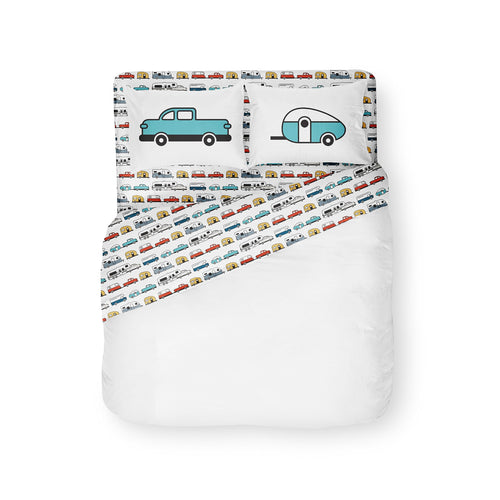 Camco Queen Sheet Set & RV Camper - Features Travel Trailer Print Design - Crafted of Soft Machine Washable Polyester - 4 Piece Set Includes Fitted Sheet, Flat Sheet, & 2 Pillowcases (53299)
