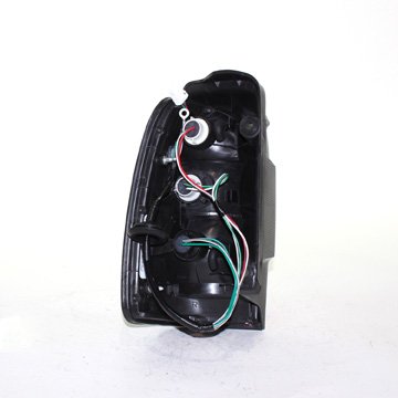 Compatible with TOYOTA 4RUNNER 1996-1997 (To 1/97) AUTOMOTIVE NEW REPLACEMENT TAIL LIGHT RIGHT HAND TYC 11-3209-00