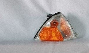 Parking/Side Marker Light Assembly TYC 18-3401-00
