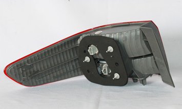 Right TYC Tail Light Assembly Compatible with 2005-2005 Honda Accord