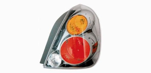 2002-2004 NISSAN ALTIMA NEW AUTOMOTIVE REPLACEMENT TAIL LIGHT RIGHT HAND TYC 11-5581-00