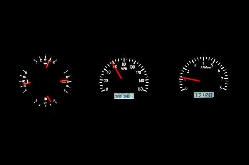 Dakota Digital VHX-68O-CUT-S-W Analog Gauge System Compatible with 1968 Oldsmobile Cutlass, F-85 and 444 Silver Alloy White Backlighting