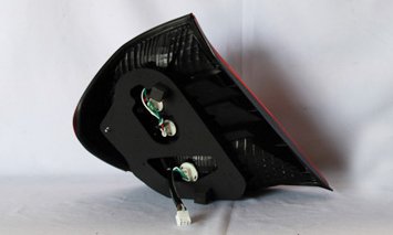 Right TYC Tail Light Assembly Compatible with 2002-2004 Toyota Camry