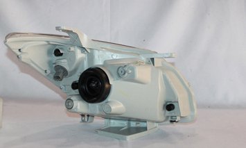 Left TYC Headlight Assembly Compatible with 2005-2008 Pontiac Vibe