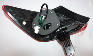 Right TYC Tail Light Assembly Compatible with 2005-2007 Toyota Avalon