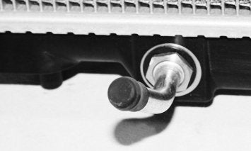 Radiator TYC 13015 Compatible with 2007-2011 Honda Element