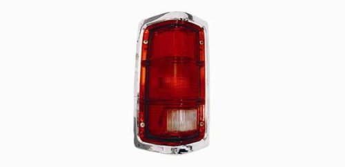 Automotive Pilot Tail Lamp Lens and Housing Driver Side