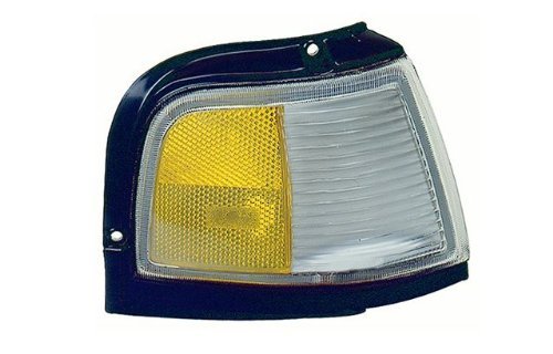 Passenger Side Genuine GM Parts Front Marker Light Assembly 5977862