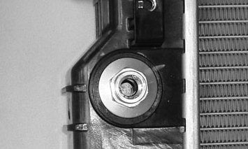Radiator TYC 13057 Compatible with 2008-2010 Saturn VUE