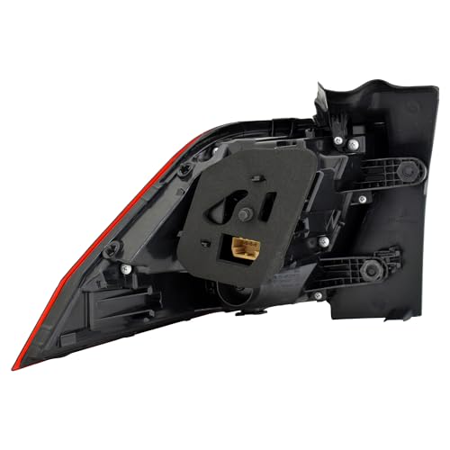 Right TYC 11-9037-00 Tail Light Assembly
