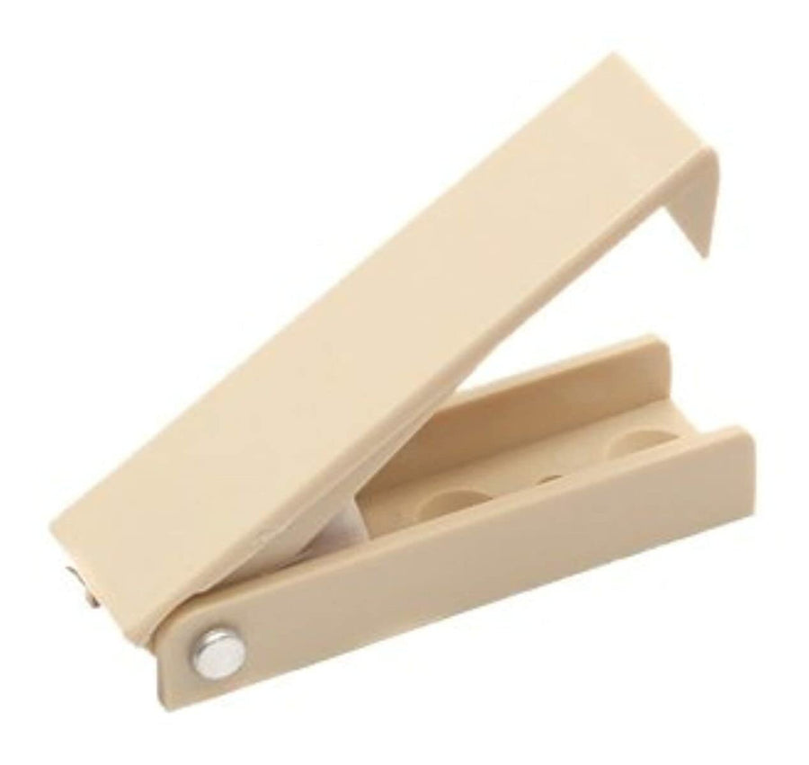 E206 RV Designer Squared Baggage Door Catch - Colonial White, Set of 2