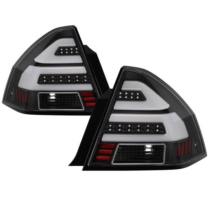 LED Tail Lights Xtune (ALT-ON-CHIP06-LED-BK)
