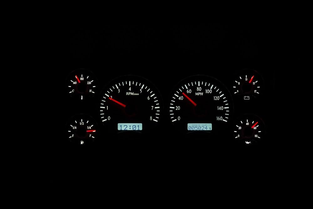 Dakota Digital VHX-86C-S-W-10 Analog Dash Gauge System Compatible with 1986-93 Chevy/GMC S-10/ S-15 Pickups and 1986-94 S-10/ S-15 Blazers/Jimmy, Silver Alloy Style, White Backlighting