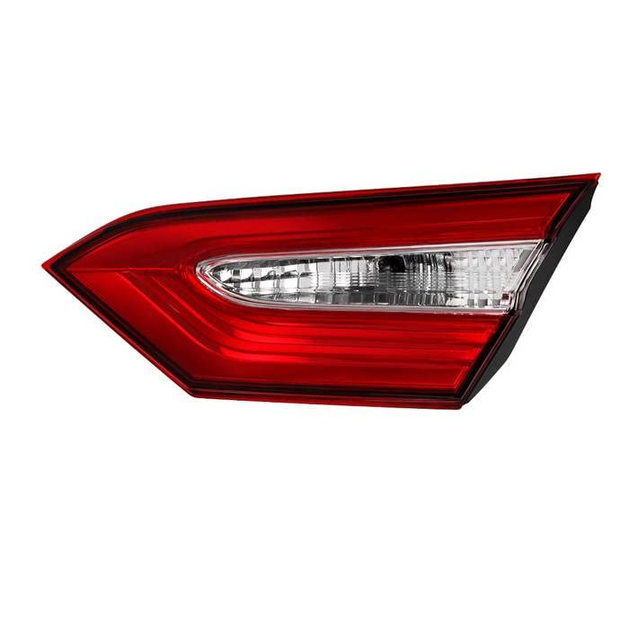 OE Tail Light Xtune (ALT-JH-TCAM18LE-OE-IR) (OE)