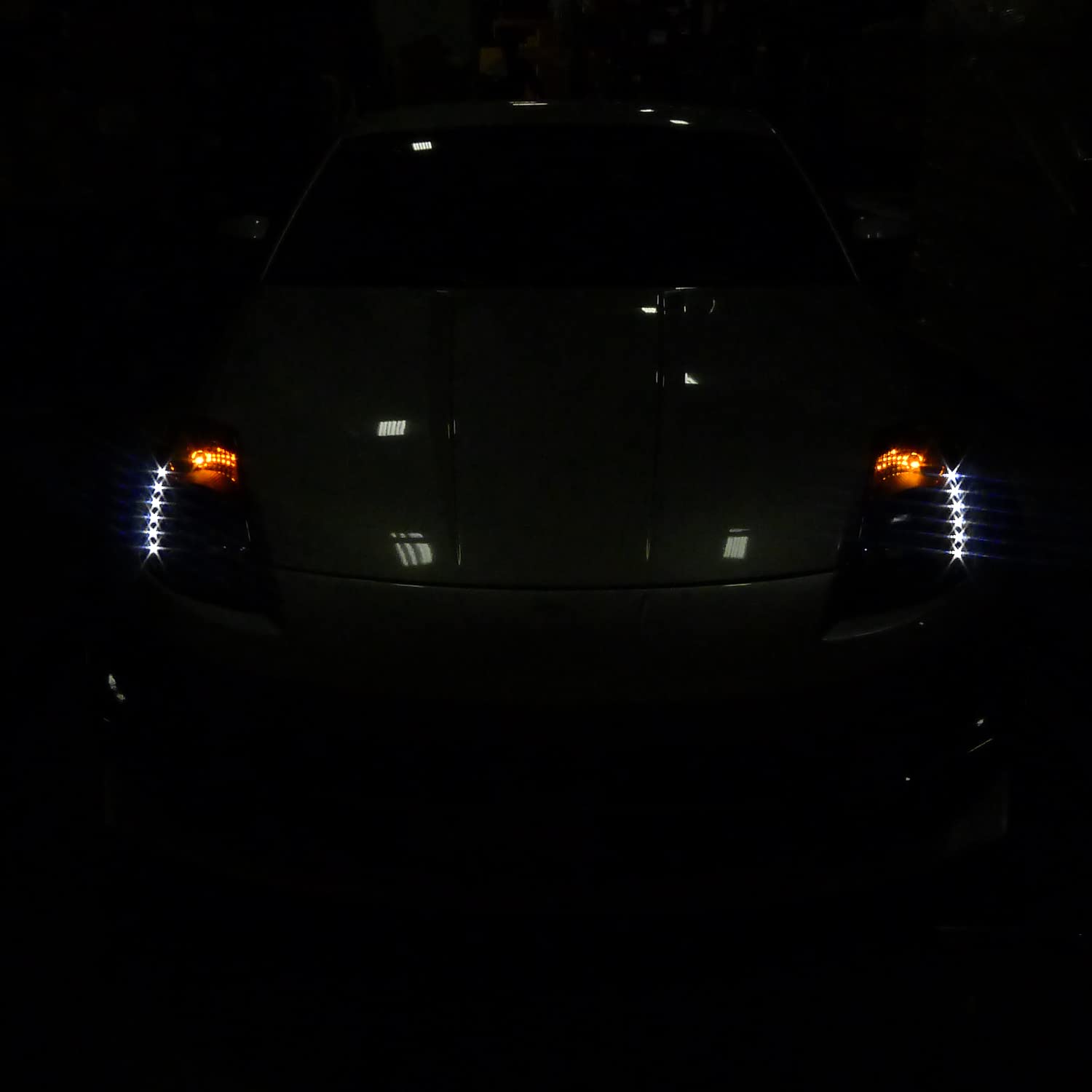 Black Smoke SPEC-D TUNING Projector Headlights w/LED Strip Compatible with 2003-2005 Nissan 350Z With Factory HID Headlights, Left + Right Pair Headlamps Assembly
