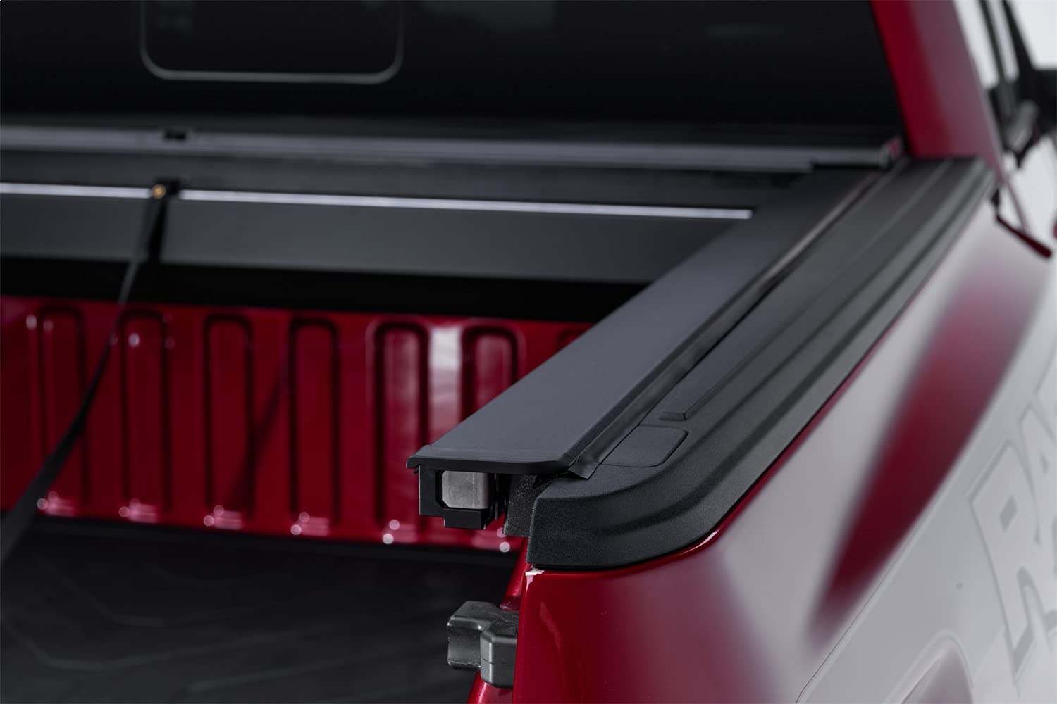 Locking Roll-N-Lock A-Series BT220A Retractable Truck Bed Tonneau Cover for 2014-2018 Silverado & Sierra 1500 | Fits 5.8' Bed