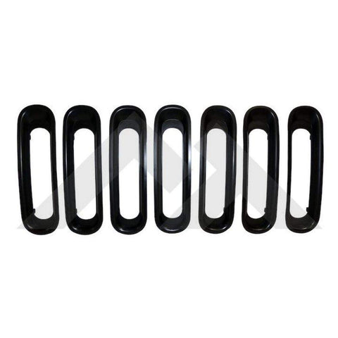 Crown Automotive Grille Insert Set RT26056