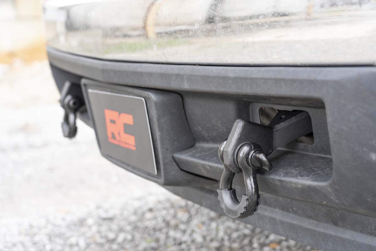 Rough Country Shackle Mount Kit Tow Hook for 2007-2013 Chevy/GMC 1500 - RS156