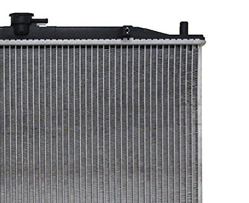Mitsubishi Montero 3.8L 2006-2003: CSF Radiators 3305 Radiator