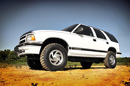 2.5" Lift Kit Rough Country for 82-04 Chevy S10/S10 Blazer | GMC Sonoma - 24230