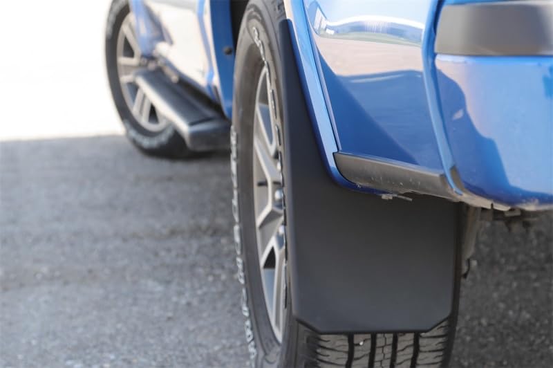 Universal Dee Zee Mud Flap, Plastic, 11" x 18"