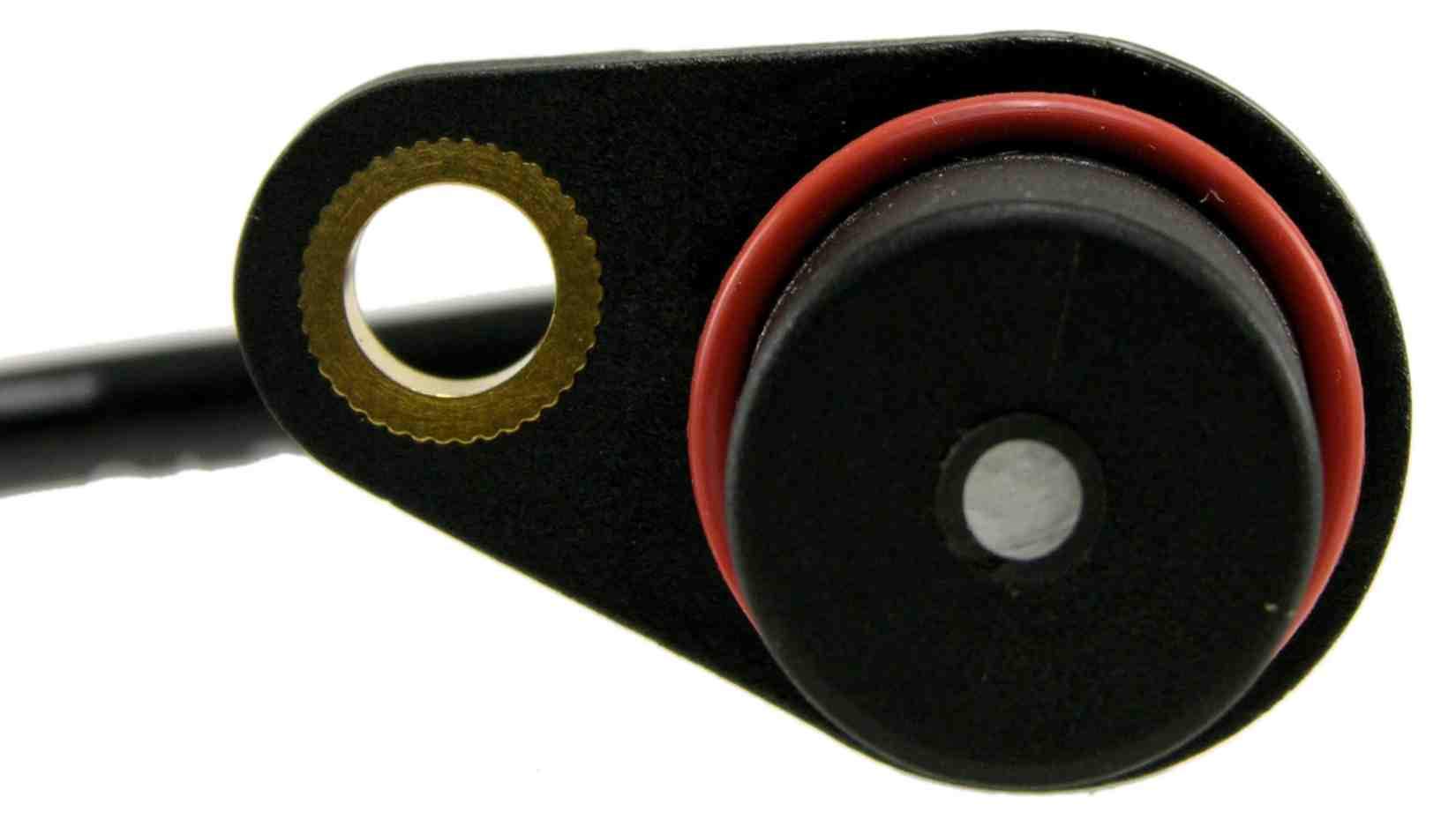 EH0222 NGK/NTK Crankshaft Position Sensor (73210)