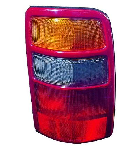 For Chevy Tahoe/Suburban/GMC Yukon/Yukon XL/Yukon XL Denali/Yukon Denali 00-03 Tail Light Passenger Side CAPA | DOT Certified 19168991 | GM2801143C ACK