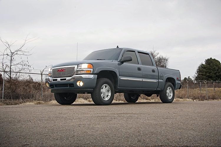 Rough Country 2.5" Lift Kit Leveling for 1999-2006 Chevy/GMC 1500 4WD - 28300