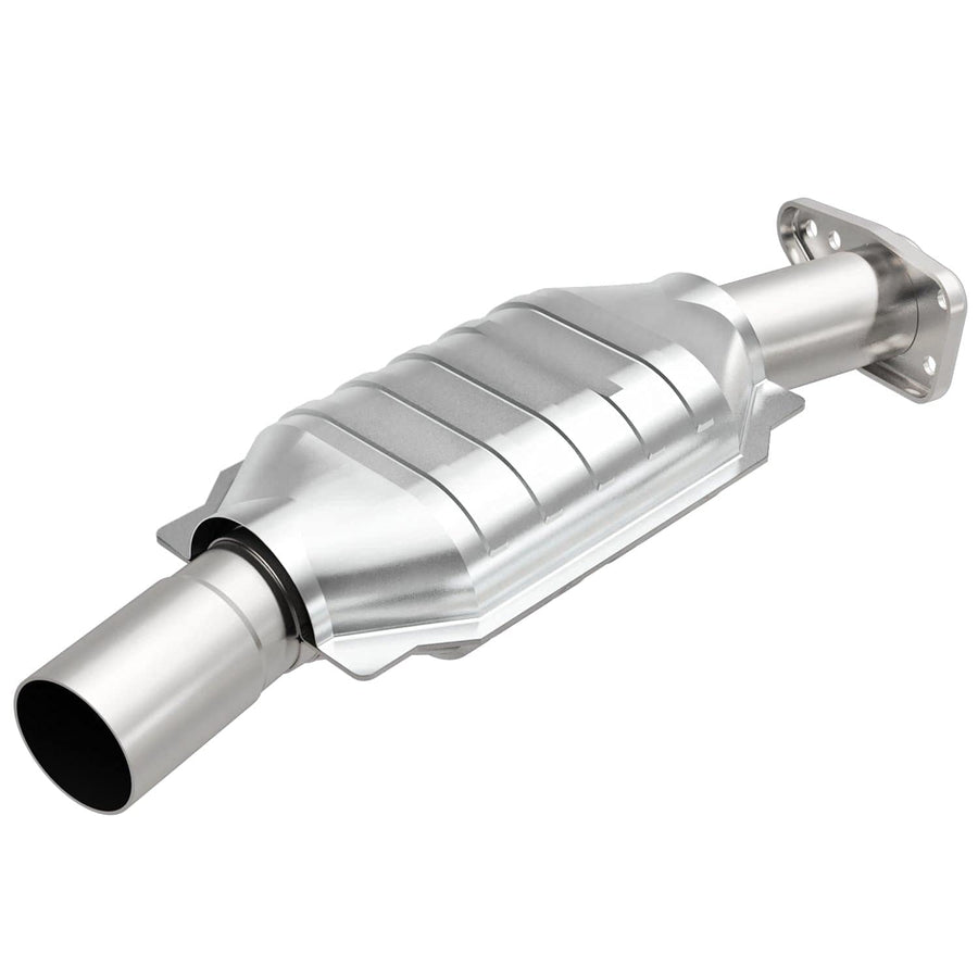 Catalytic Converter MagnaFlow 93431: Standard Grade, Direct-Fit (Federal/EPA Compliant)
