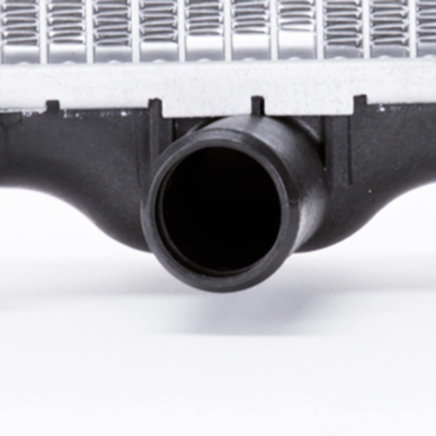 Dg TYC 03-05 N-Eon Srt-4 2.4L Mt 1R Pa Rad