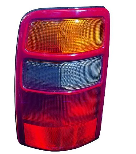 For Chevy Tahoe/Suburban/GMC Yukon/Yukon XL/Yukon XL Denali/Yukon Denali 00-03 Tail Light Driver Side CAPA | DOT Certified 19168990 | GM2800143C
