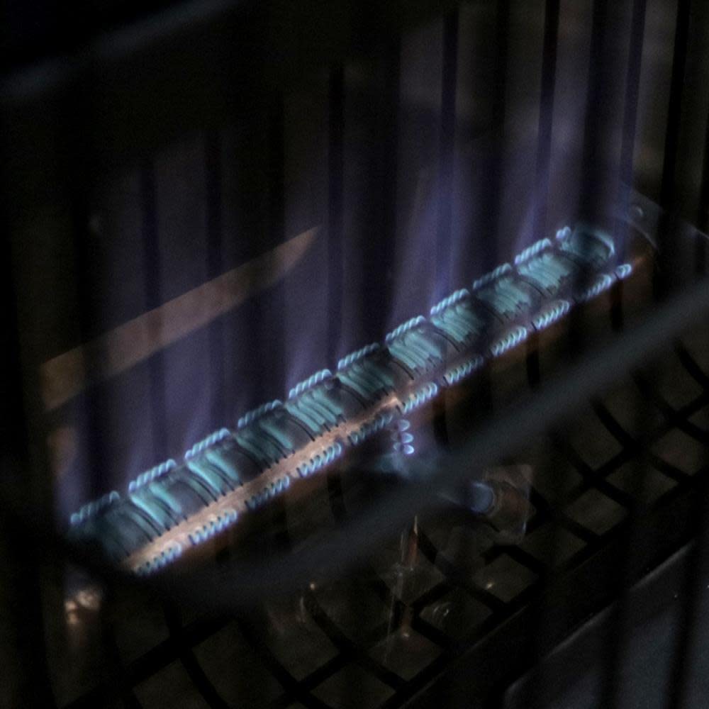 Vent Free Heatstar 30000 Btu Blue Flame Natural Gas Heater With Thermostat And Blower