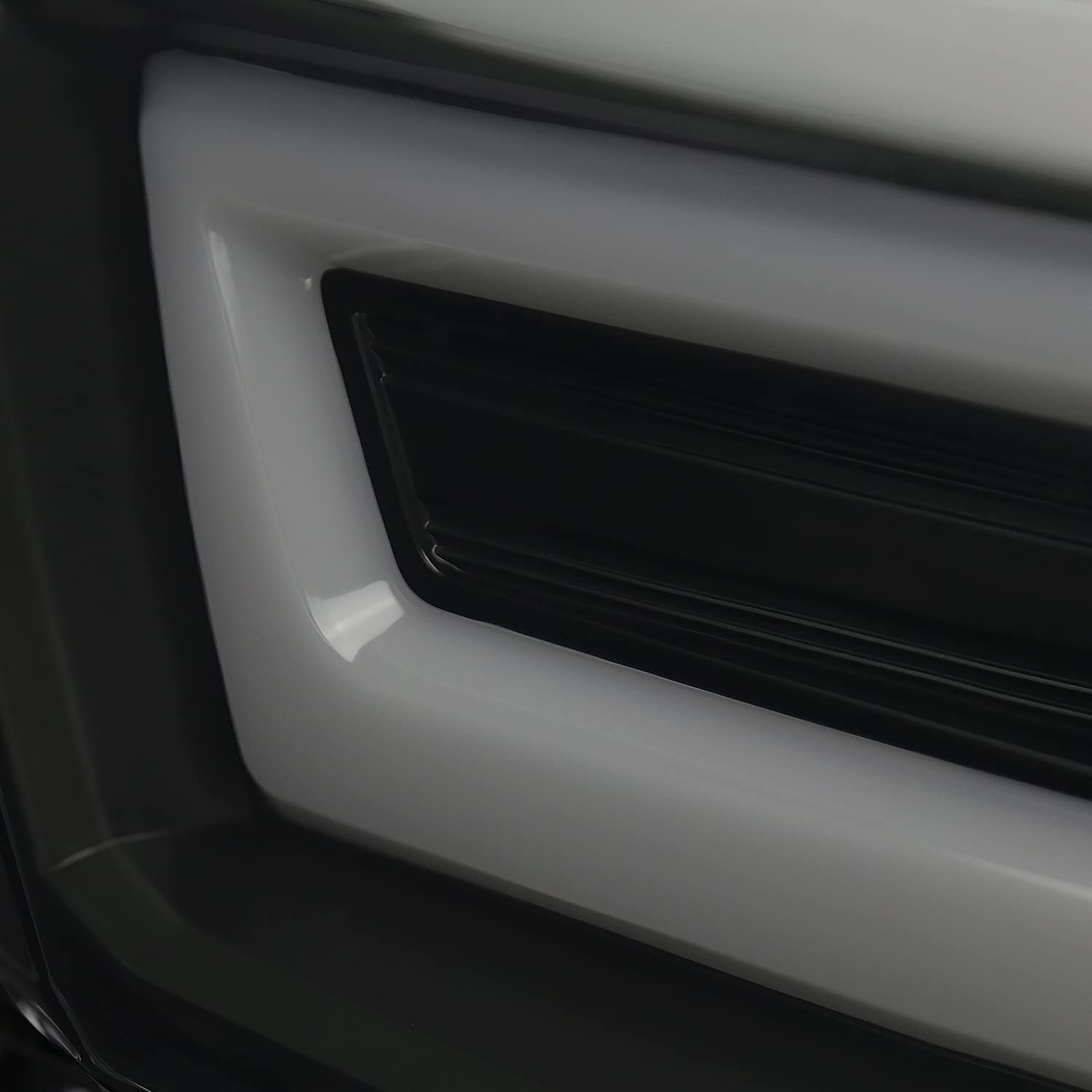 Black Smoke SPEC-D TUNING Projector Headlights w/Switchback Sequential LED Turn Signal Compatible with 2016-2022 Toyota Tacoma, Left + Right Pair Headlamps Assembly