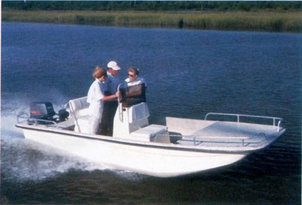 Taylor Made Products Semi-Custom Trailerite Boat Cover for Center Console Bay Style Boat with Outboard Motor (17'6" to 18'5" Center Line Length / 94" Beam, NavyBlue Coated Poly)