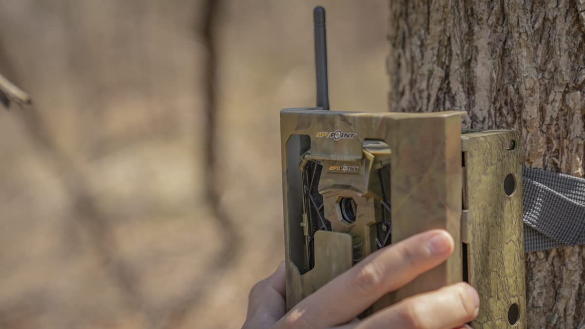 Cellular Trail Cameras SPYPOINT Security Box - SB-200 Steel Security Box fits 42 LED Cellular Game Camera | Protective Heavy Duty Steel Case fit on Cell Cameras for hunting, Trail Camera Lock Box