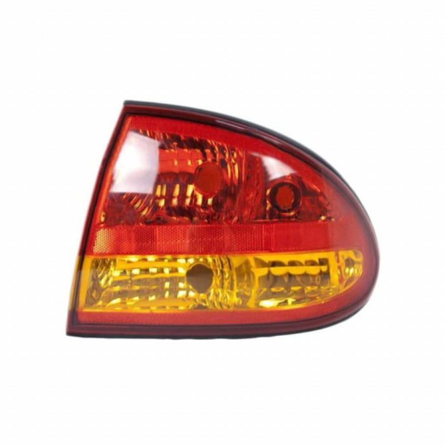 GM303-U000R Eagle Eyes Tail Light