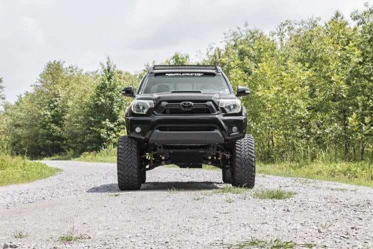 4" Rough Country Suspension Lift Kit with N3 Shocks for Toyota Tacoma 2WD/4WD (2005-2015) - Fits up to 32" Tires