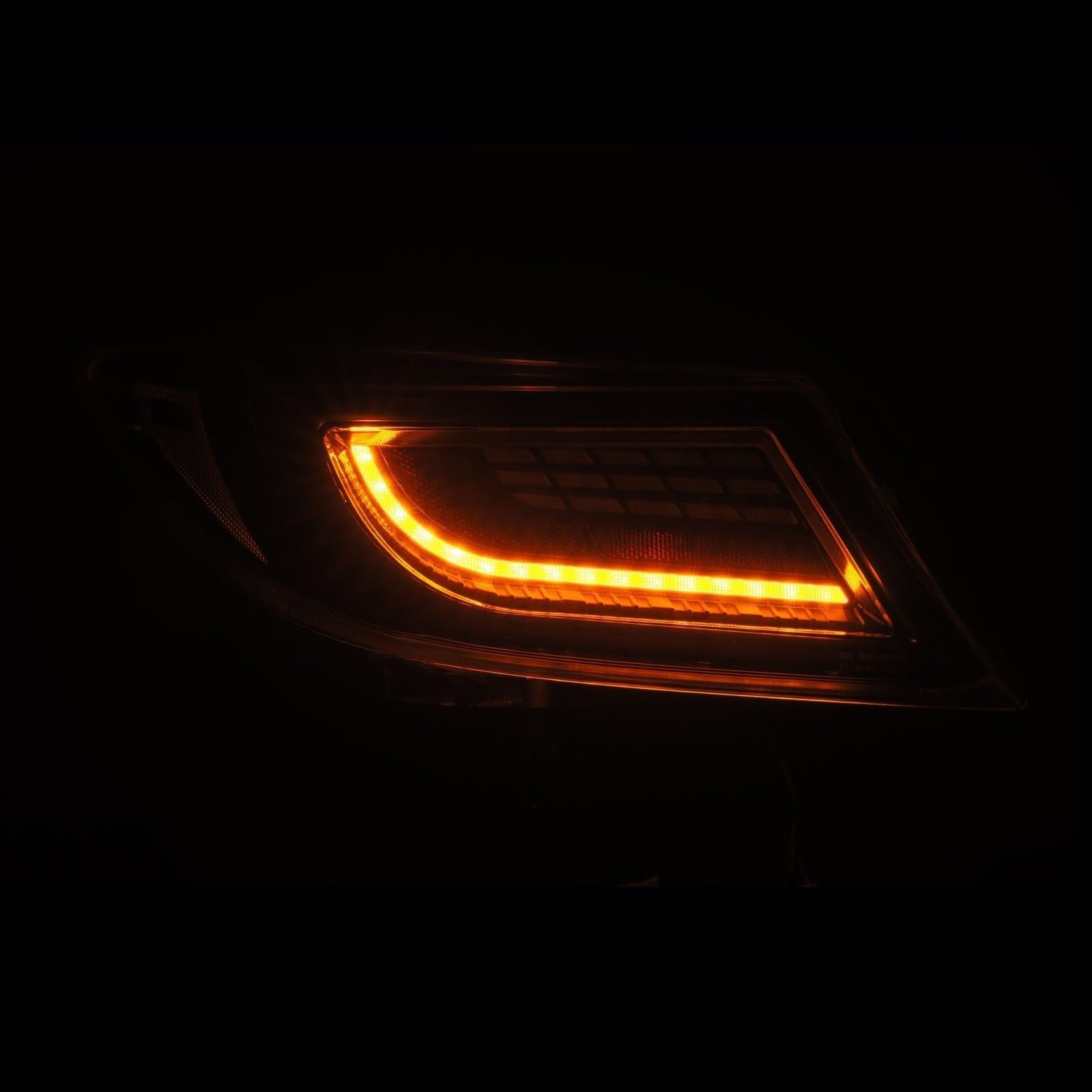 675040 - AlphaRex LUXX-SERIES LED TAIL LIGHTS