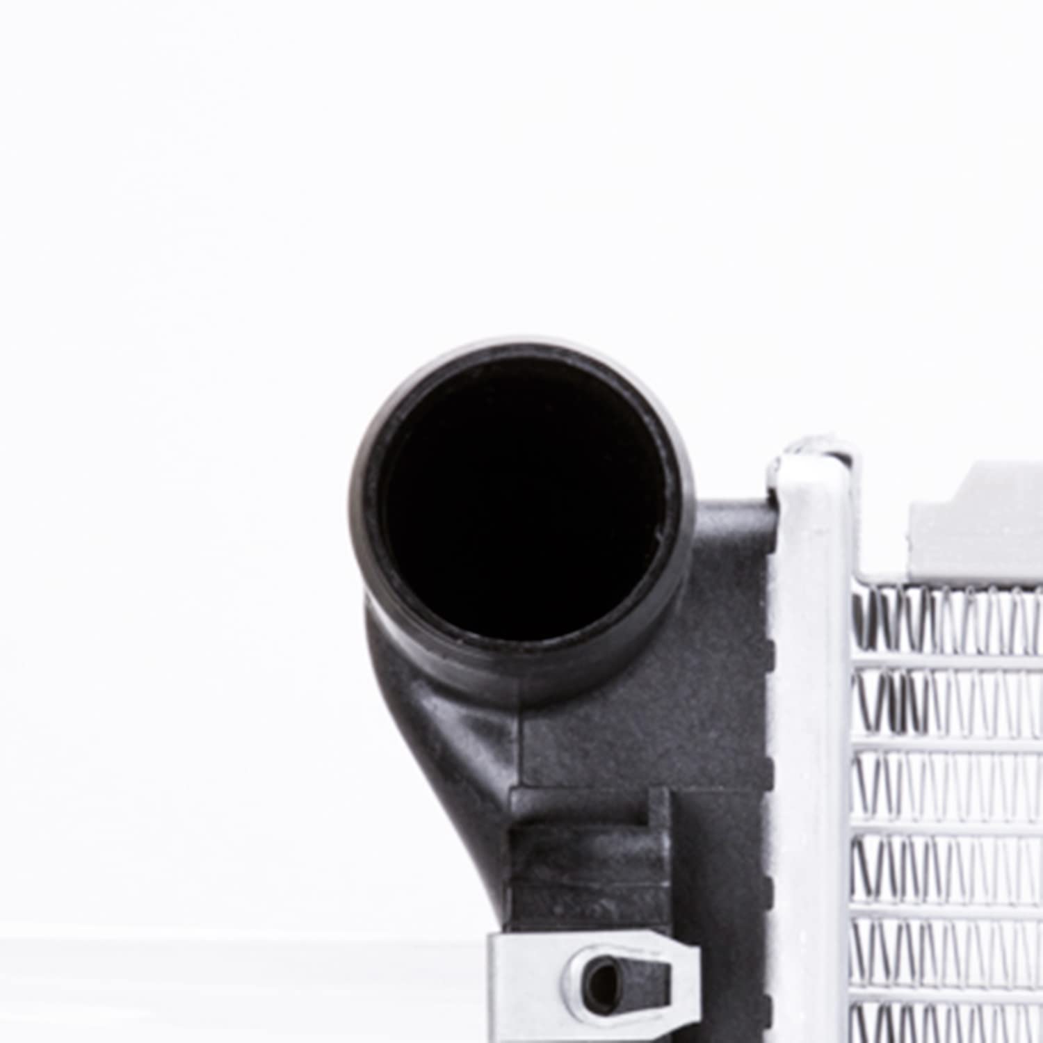 Radiator TYC Compatible with 2005-2008 Jeep Grand Cherokee