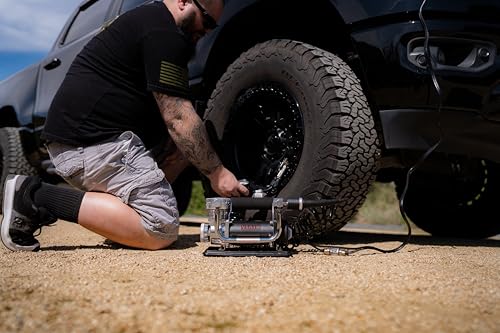44043 VIAIR 440P Portable Compressor Kit, Black, Tire Pump, Truck/SUV Tire Inflator, For up to 37 Inch Tires