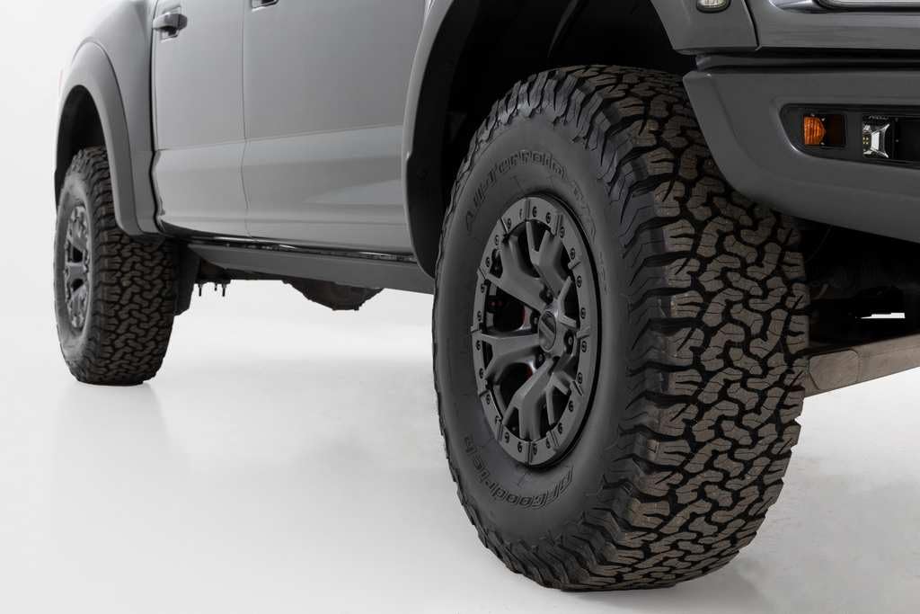 2.5" Rough Country Suspension Lift Kit for 2019-2020 Ford Raptor 4WD - 51031