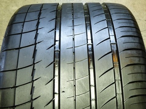 Pilot Sport PS2 MICHELIN Radial Tire - 295/30R19 100Z