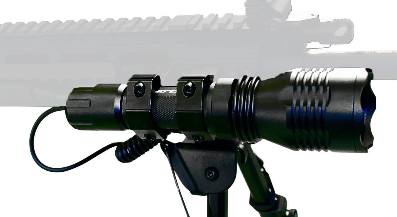 Cyclops Varmint Hunting Light Kit Rechargeable 250 Lumen Green Led Flashlight with Multiple Mounting Options, No Case