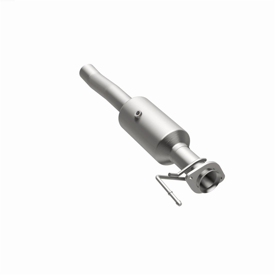 Catalytic Converter MagnaFlow 280439: OEM Grade, Direct Fit, Compatible with 2018-2019 Ford F-550 Super Duty and 2018-2019 Ford F-450 Super Duty (Federal/EPA Compliant)